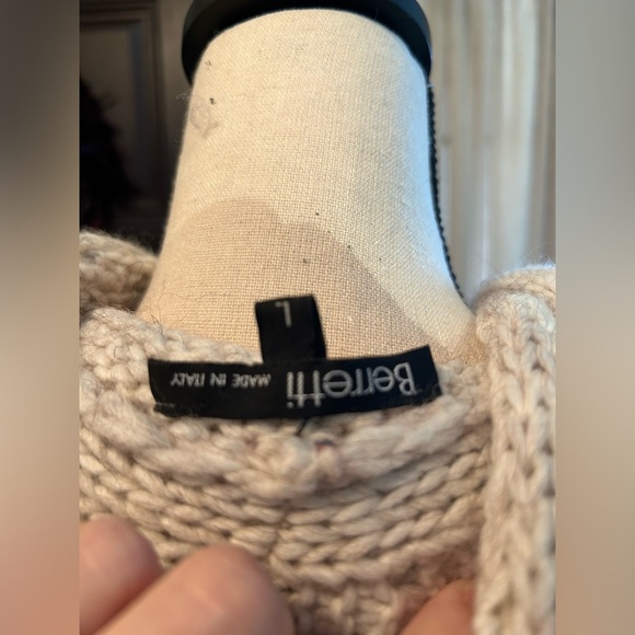 Beretta Made in Italy Oversized Cable Sweater - Picture 7 of 13